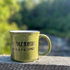Tasse céramique OLIVE Poule à l'affût!