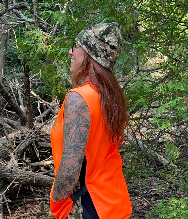 HUNTING BIB FOR ADULT WOMEN